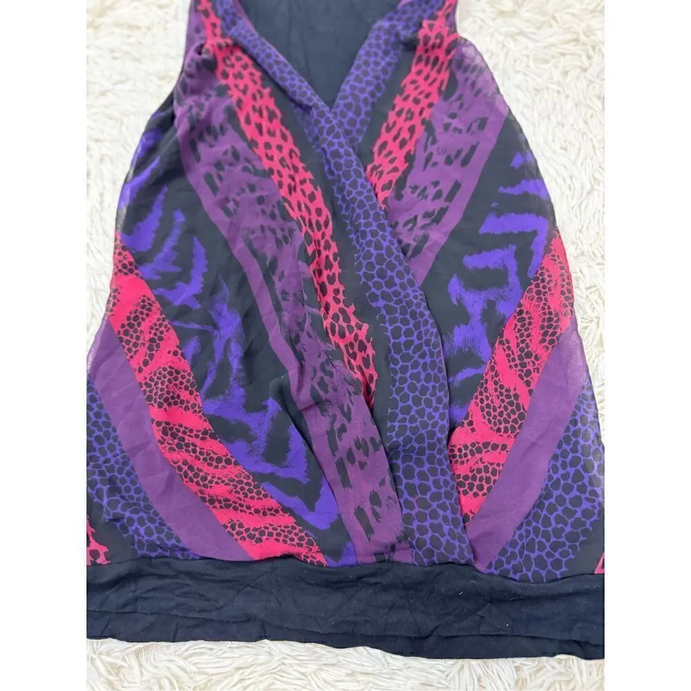 Adorable Black, Purple & Red Animal Print Sleeveless Blouse by Express size Smal